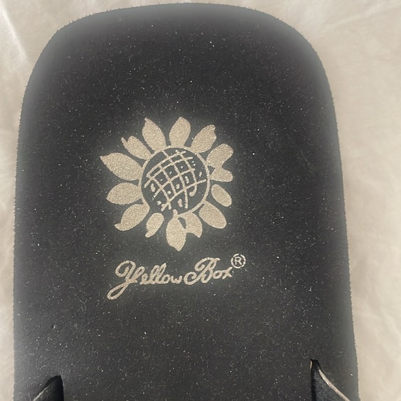 YELLOW BOX PEWTER SEQUIN FLIP FLOP - Picture 3 of 4